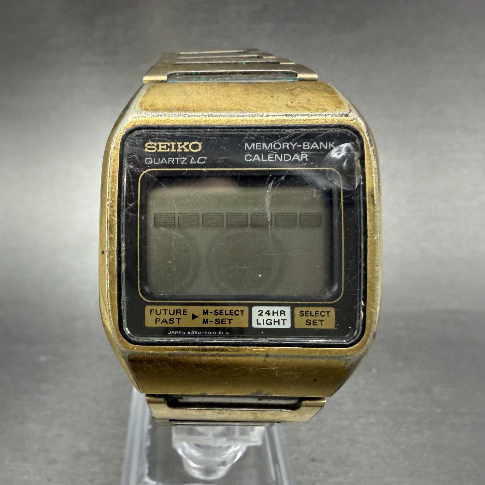Seiko Digital Watch Men 33mm LCD Gold Tone Rectangle Memory Bank M354-5019 PARTS0