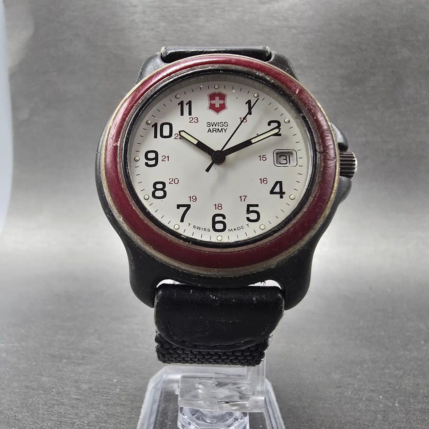 Victorinox Swiss Army Watch Men 38mm White Dial Black Tone Date Round PARTS VTG6