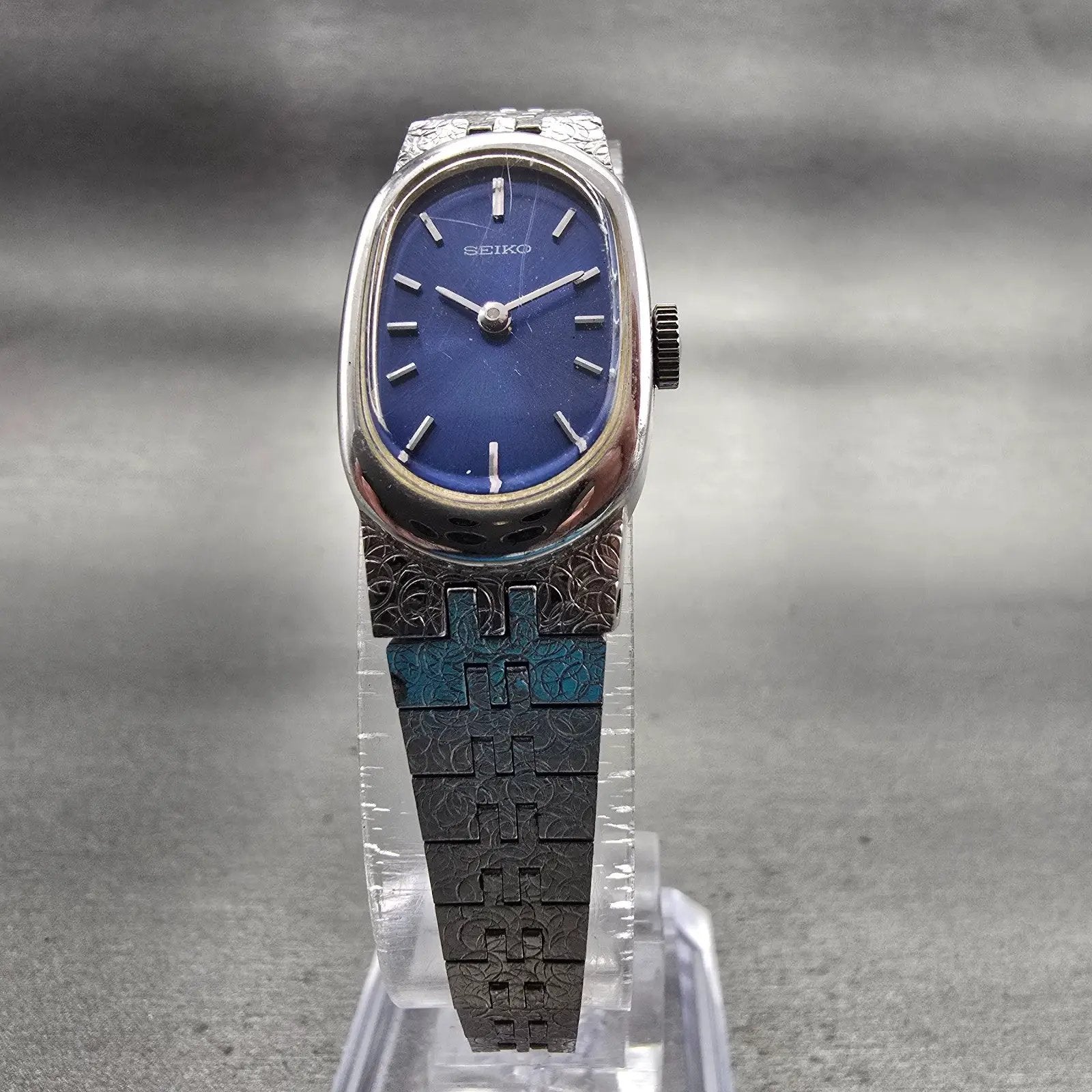 Seiko Watch Women 15mm Blue Dial Silver Tone Oval 11-8309 Manual Wind Vintage5