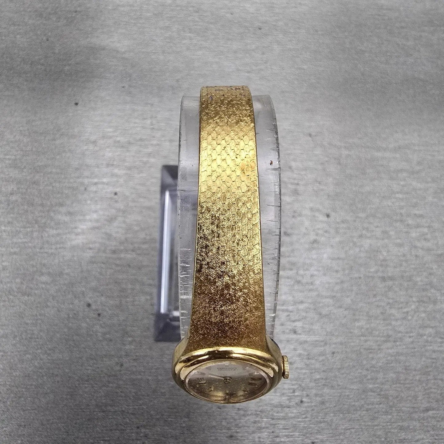 Seiko Watch Women 18mm Champagne Dial Gold Tone Oval 1400-5089 New Battery VTG4