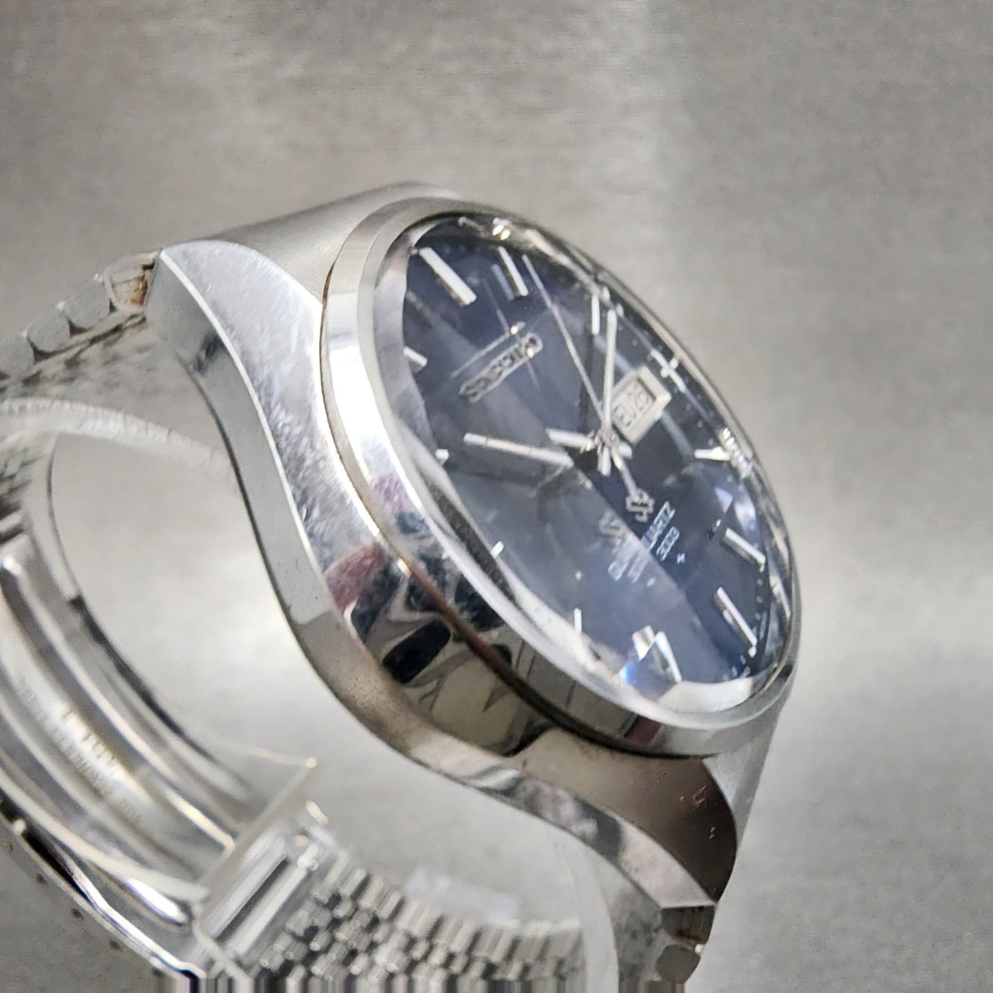 Seiko SQ 3003 Watch Men 37mm Blue Dial Silver Tone Daydate 08488038 New Battery3