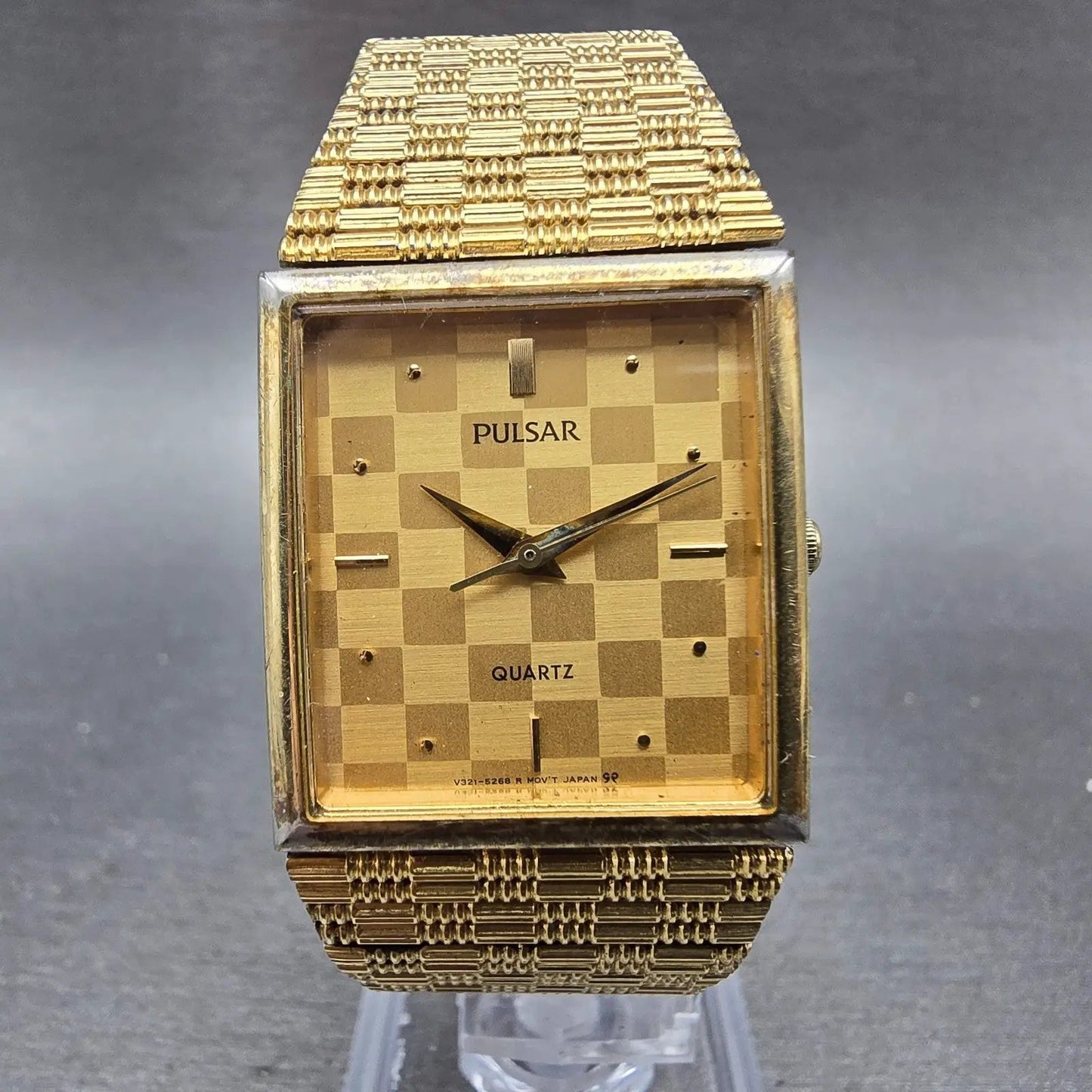 Seiko Pulsar Tank Watch Men 25mm Champagne Dial Gold Tone V321-5210 New Battery0