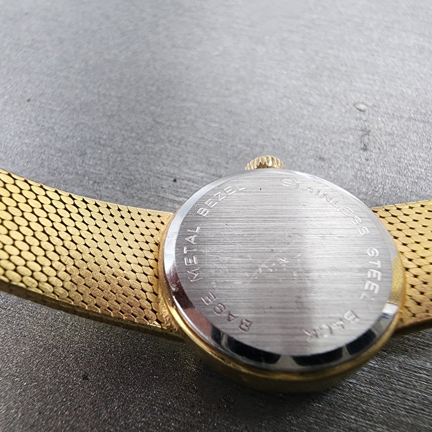 Longines Watch Women 19mm Champagne Dial Gold Tone Round New Battery9