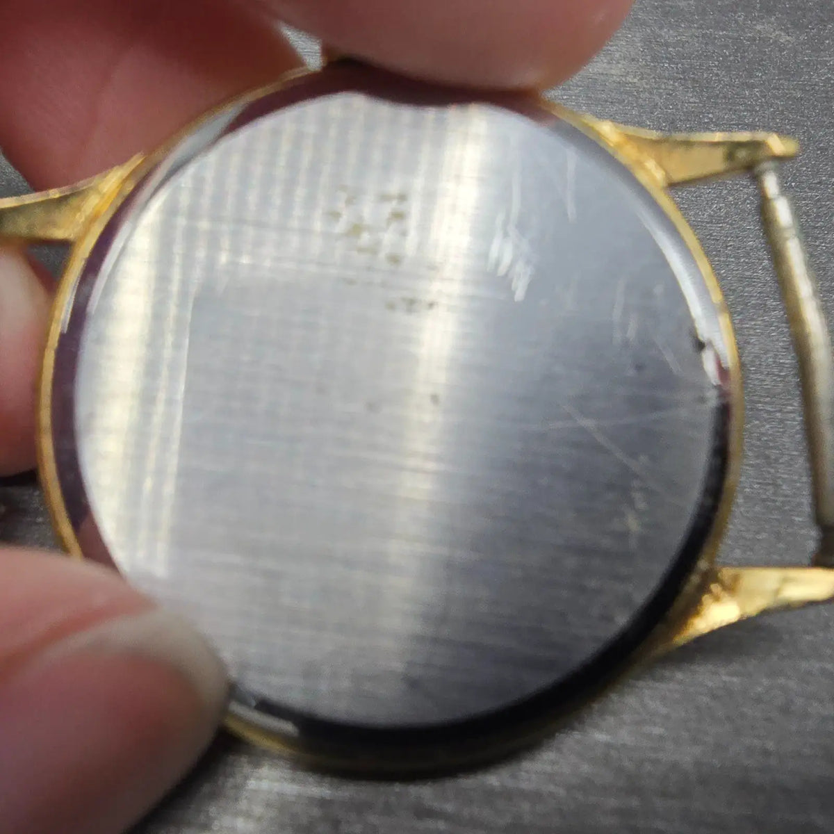 Cyma Watch Men 33mm White Dial Gold Tone Date Round Swiss Vintage PARTS7