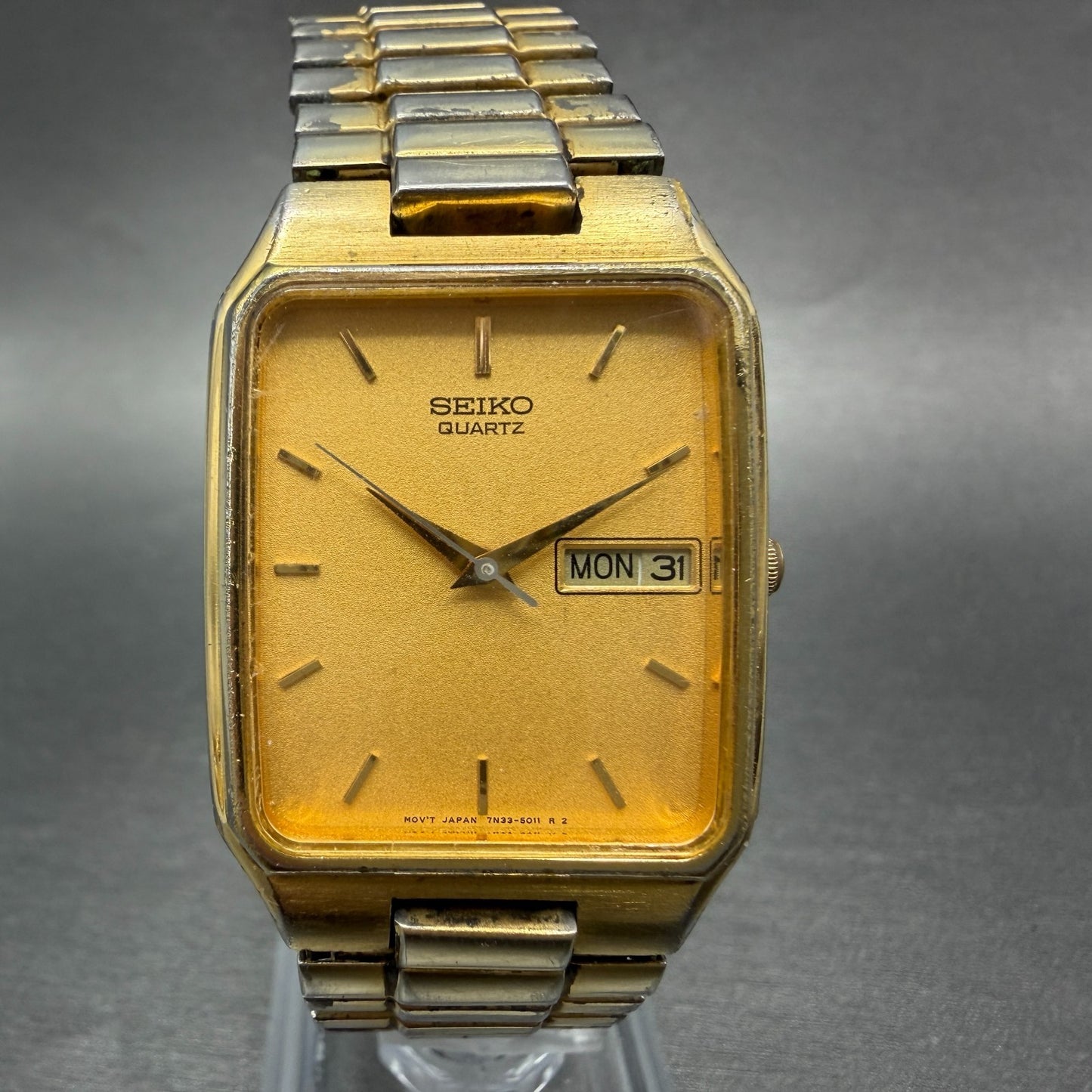 Seiko Tank Watch Men 28mm Gold Dial Gold Tone Rectangle 7N33-5028 New Battery 760