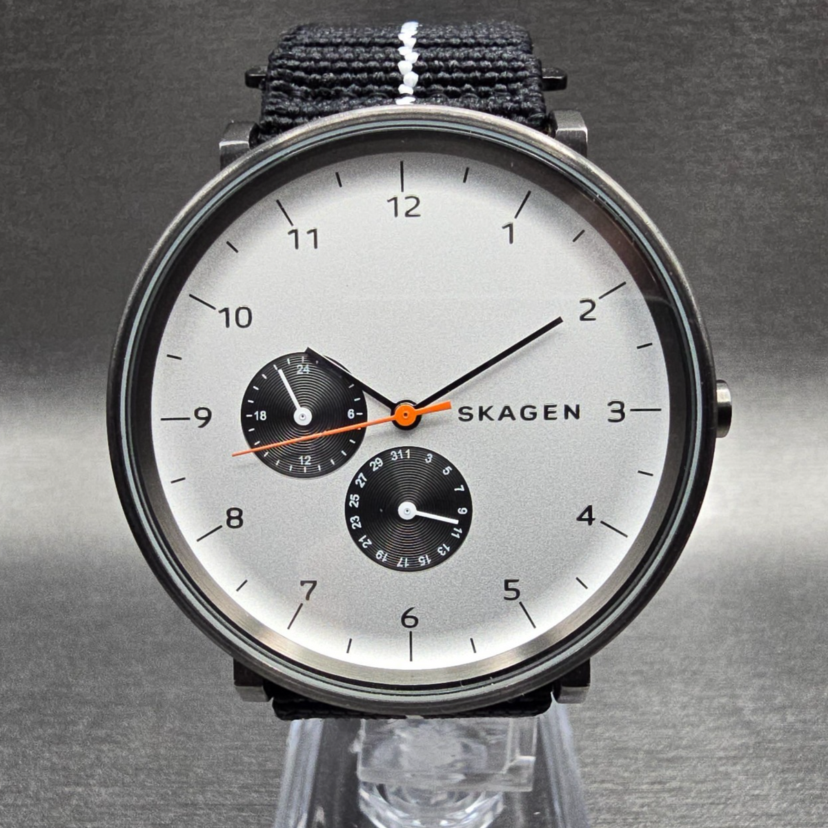 Skagen Hald Watch Men 40mm Silver Dial Black Tone Date Round SKW6188 New Battery0