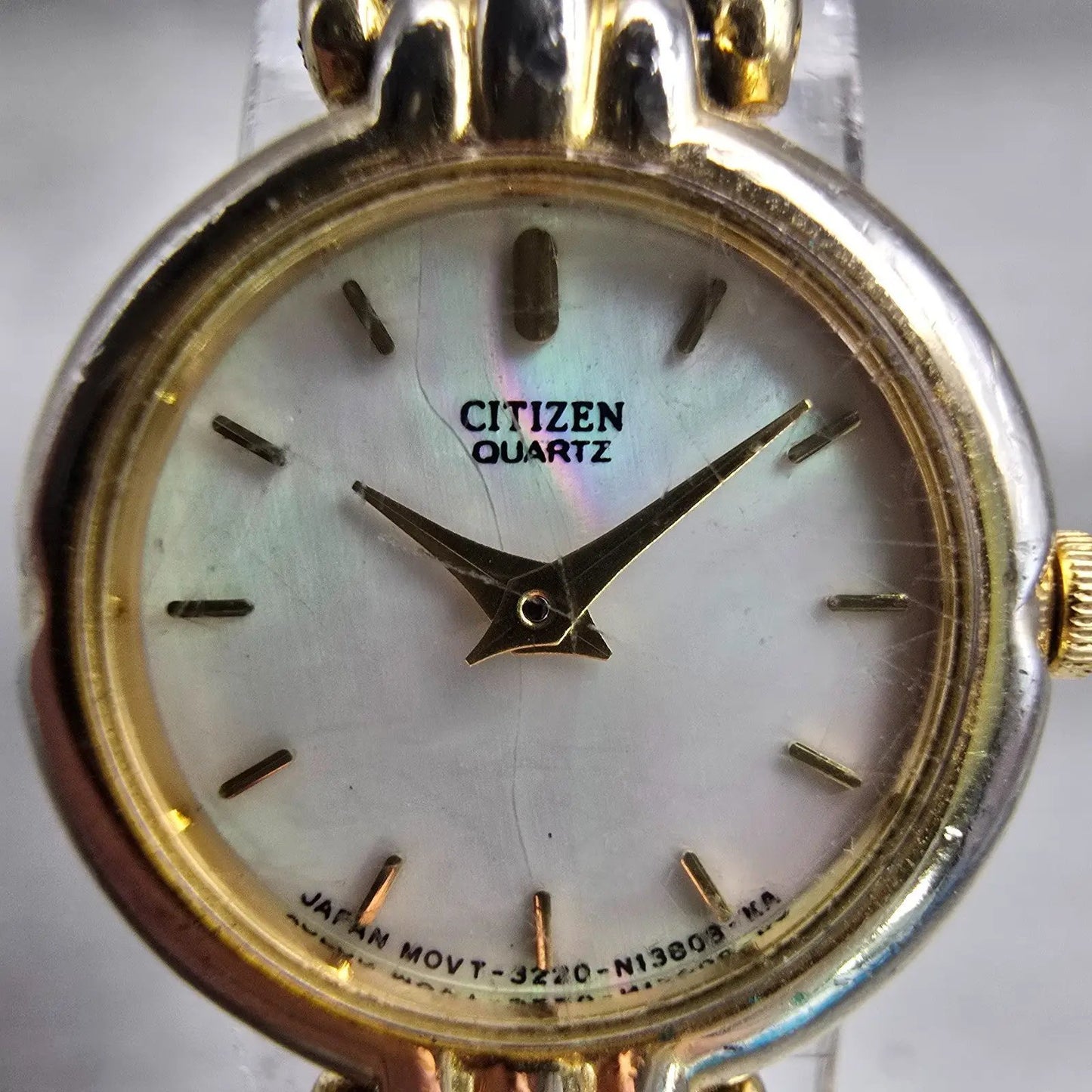 Citizen Watch Women 20mm MOP Dial Gold Tone Round 3220-S36513 New Battery VTG1
