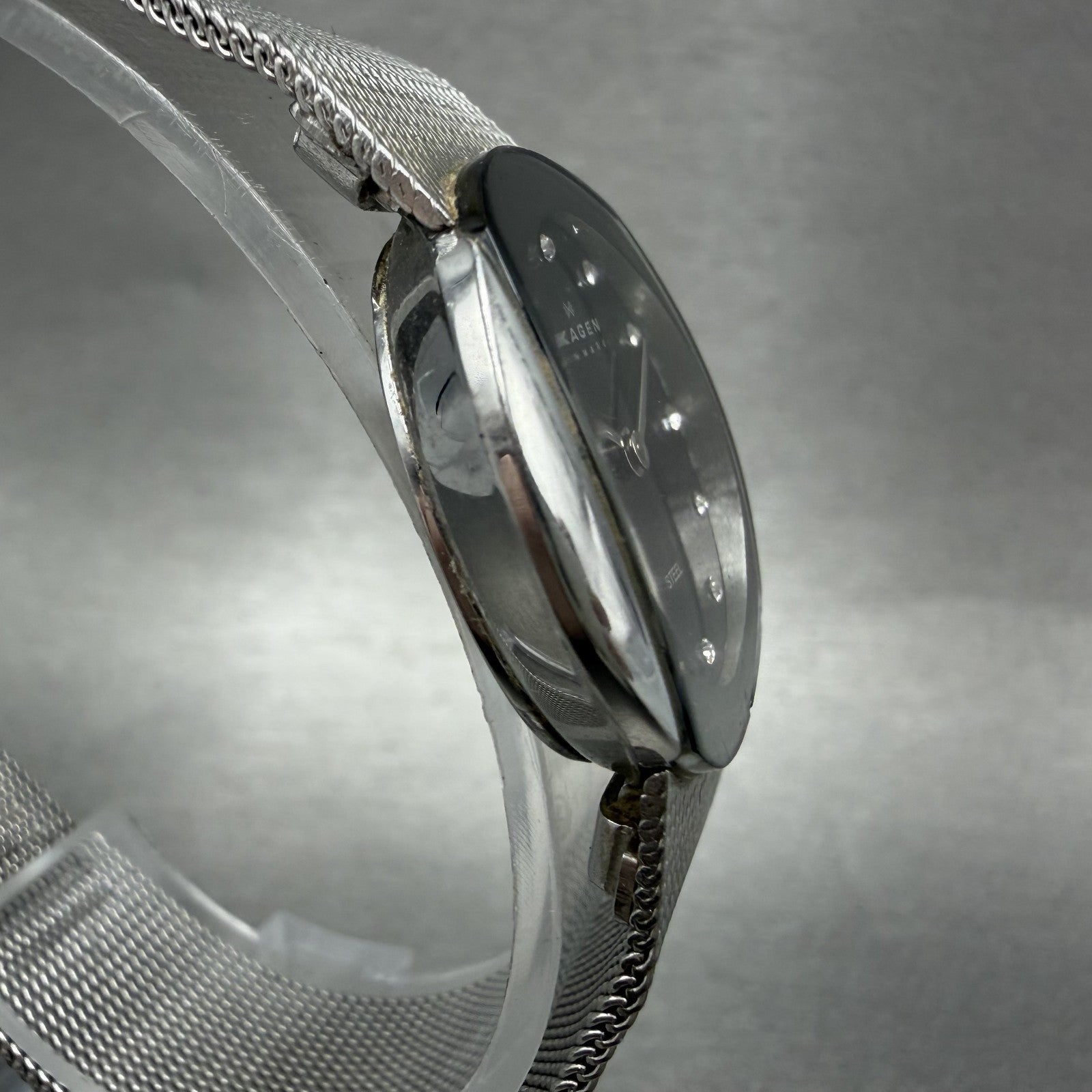 Skagen Watch Women 26mm Black Dial Silver Tone Oval Mesh Band 589SSSB New Batt3