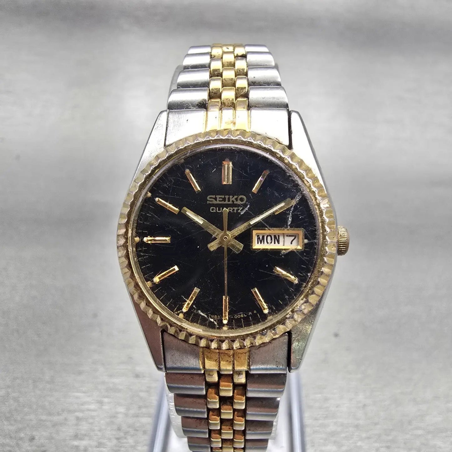 Seiko Watch Women 23mm Black Dial Two Tone Daydate Round 7N83-0049 New Battery0