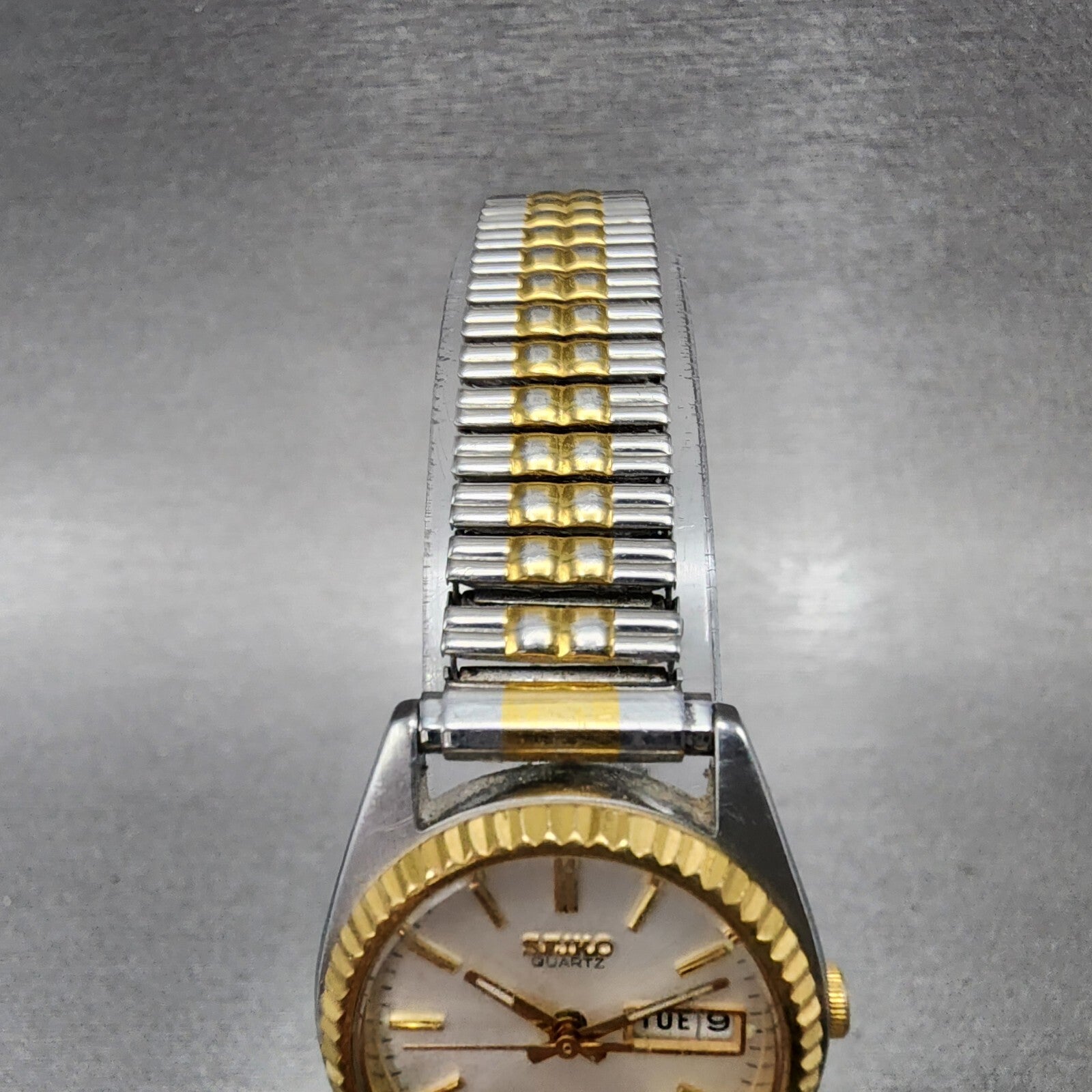 Seiko Watch Women 24mm White Dial Two Tone Daydate Round 7n830041 New Battery D4
