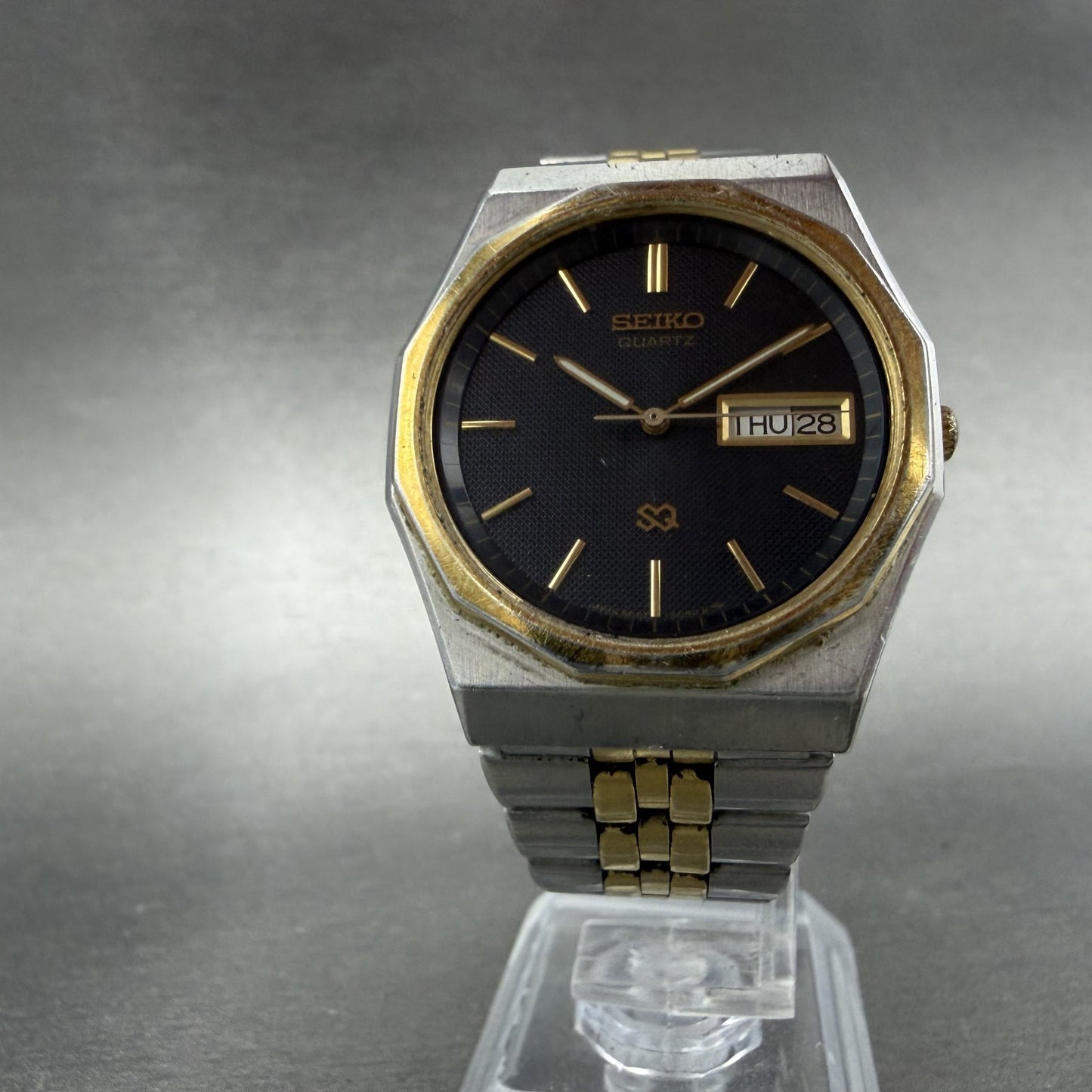 Seiko SQ Watch Men 33mm Blue Dial Two Tone Daydate Vintage 8C23-6059 New Battery5