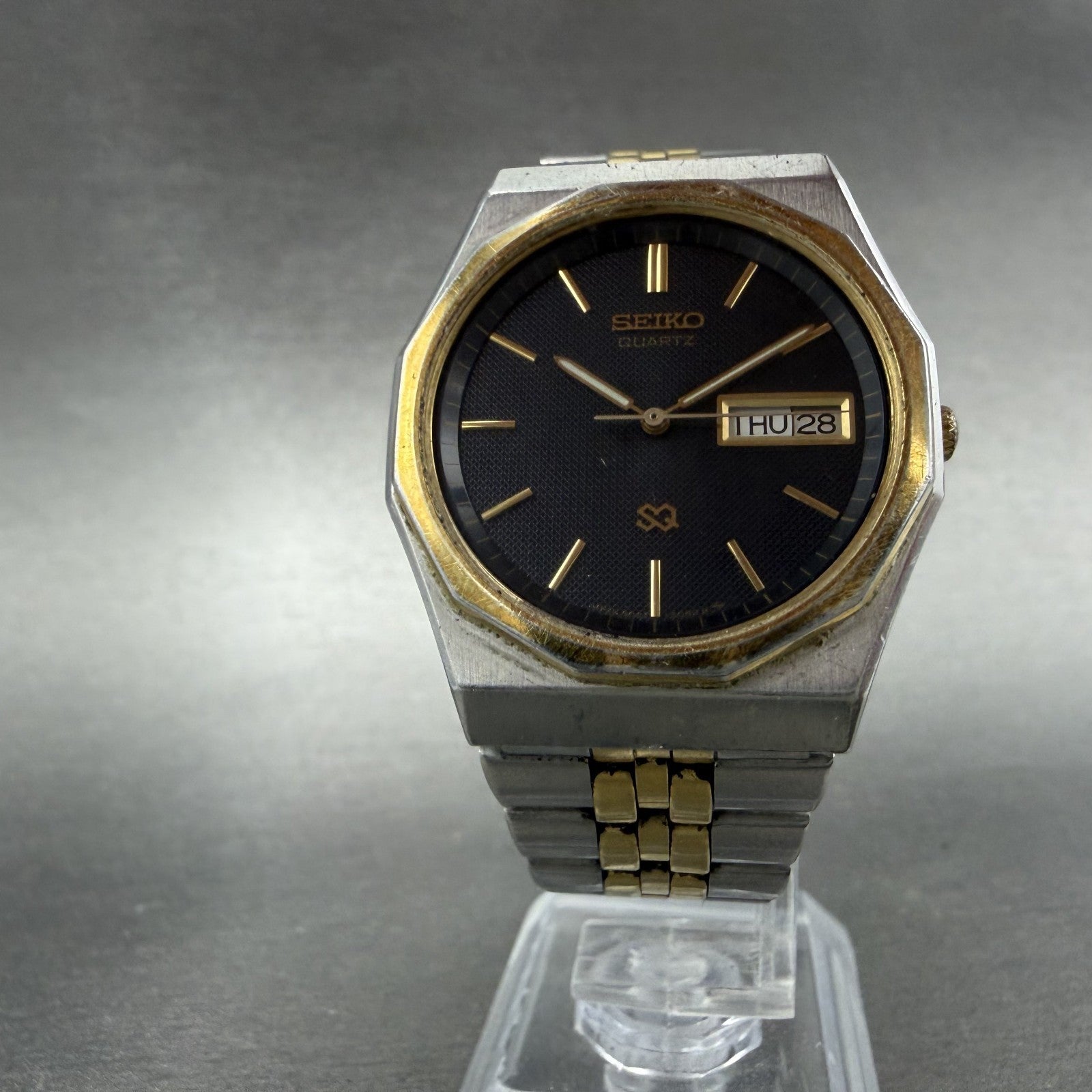 Seiko SQ Watch Men 33mm Blue Dial Two Tone Daydate Vintage 8C23-6059 New Battery5