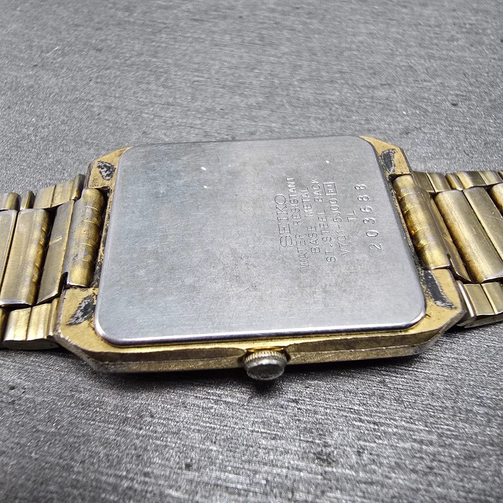 Seiko Tank Watch Men 26mm Gold Dial Gold Tone Rectangle V701-5J00 PARTS12