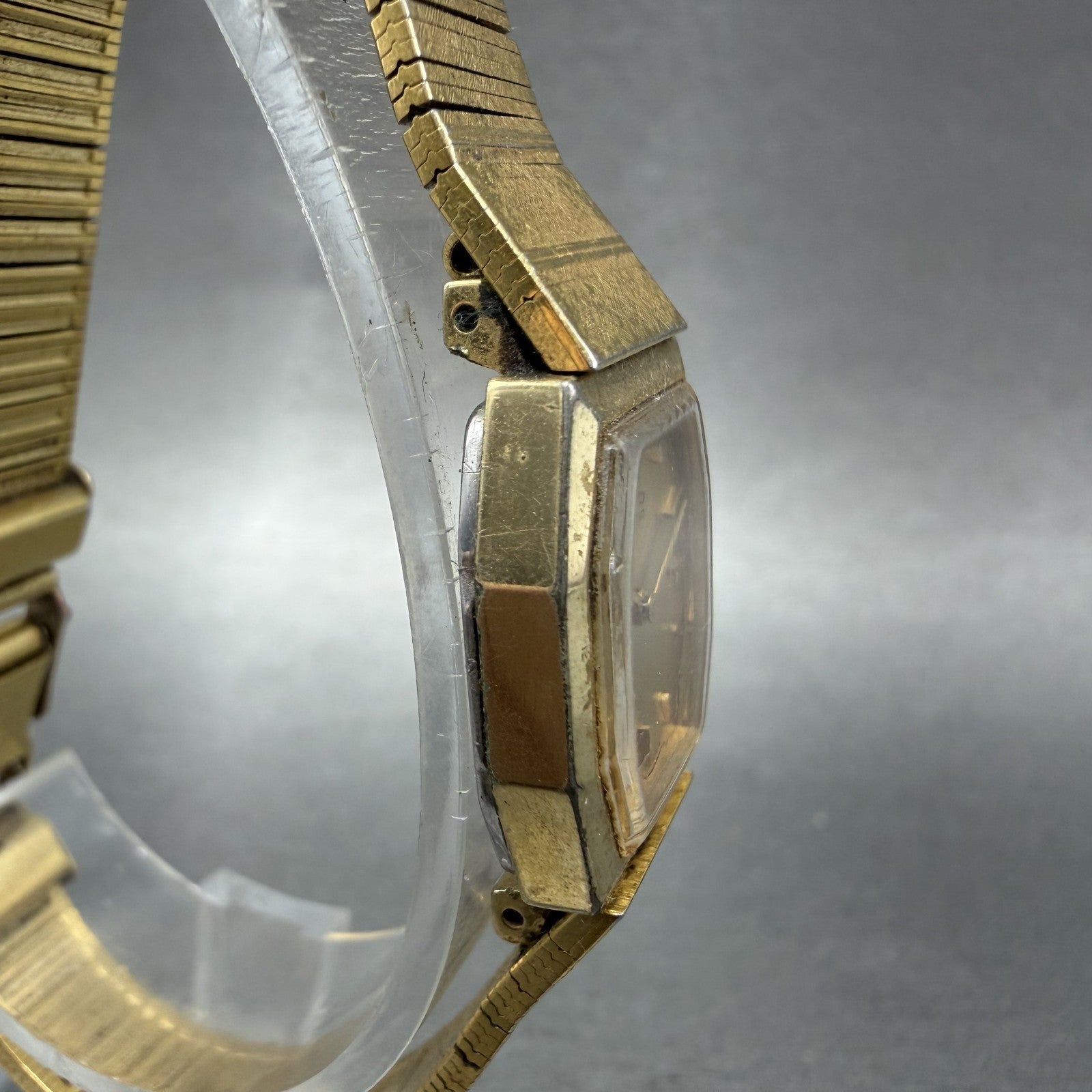 Seiko Watch Women 18mm Gold Dial Gold Tone Octagon 2C205840 New Battery VTG3