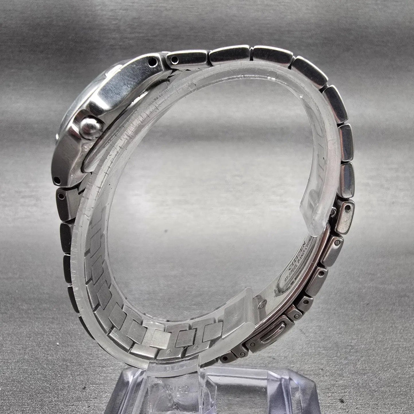 Citizen Eco-Drive Watch Women 25mm Gray Dial Silver Daydate E001-K17580 Works6