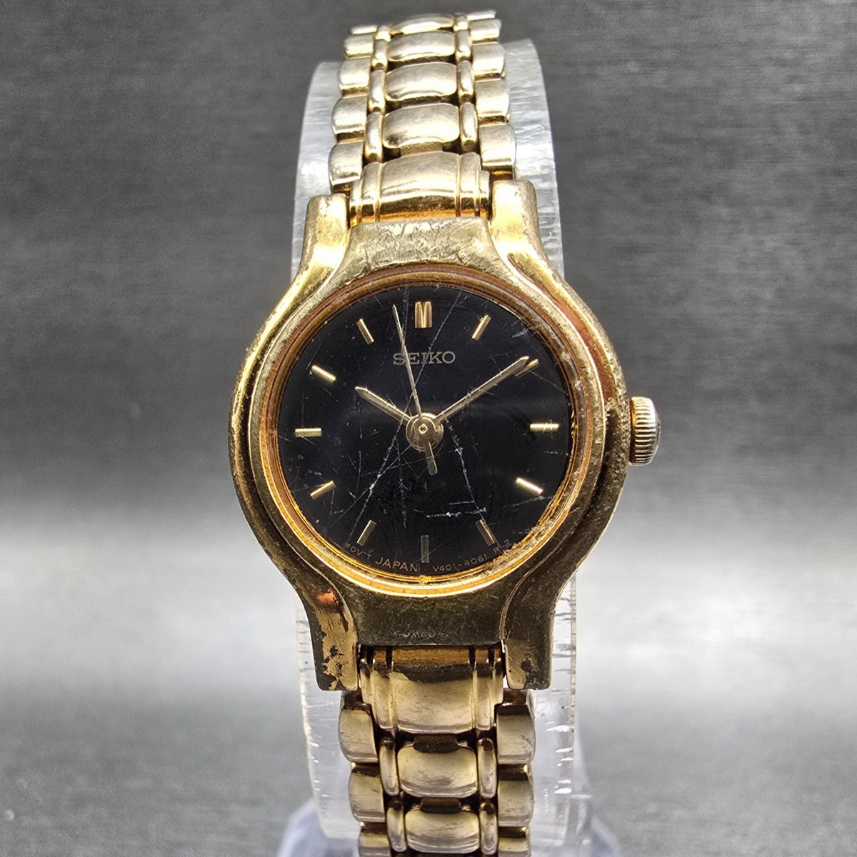 Seiko Watch Women 19mm Black Dial Gold Tone Round V401-0289 New Battery Vintage0