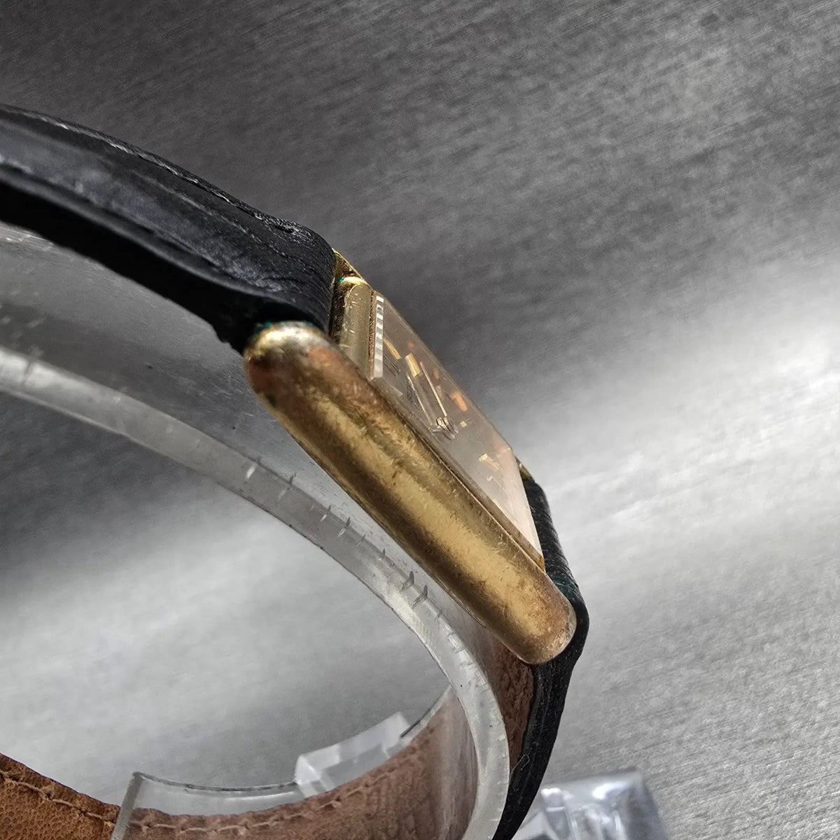 Seiko Tank Watch Women 18mm Gold Dial Gold Tone Rectangle 1400-5039 New Batt JP53