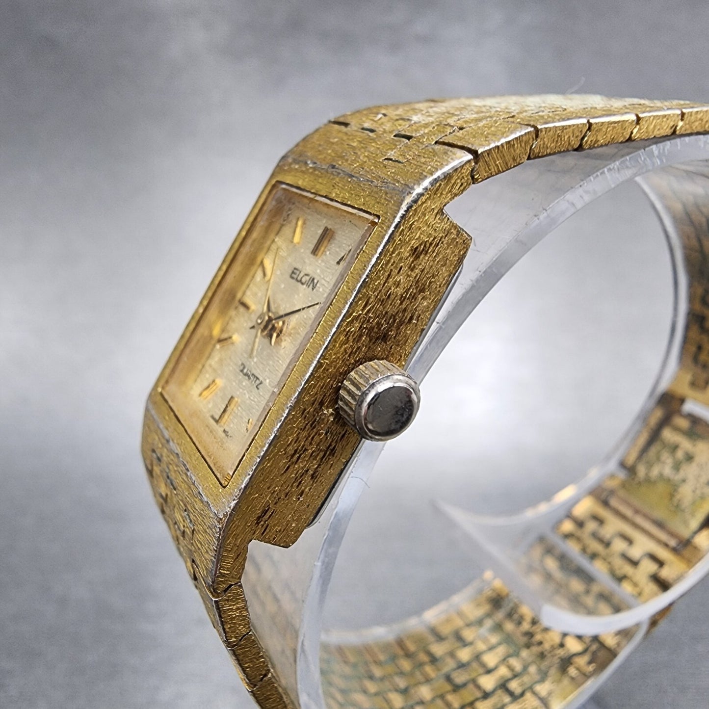 Elgin Tank Watch Women 16mm Champagne Dial Gold Tone Date Rectangle New Battery2
