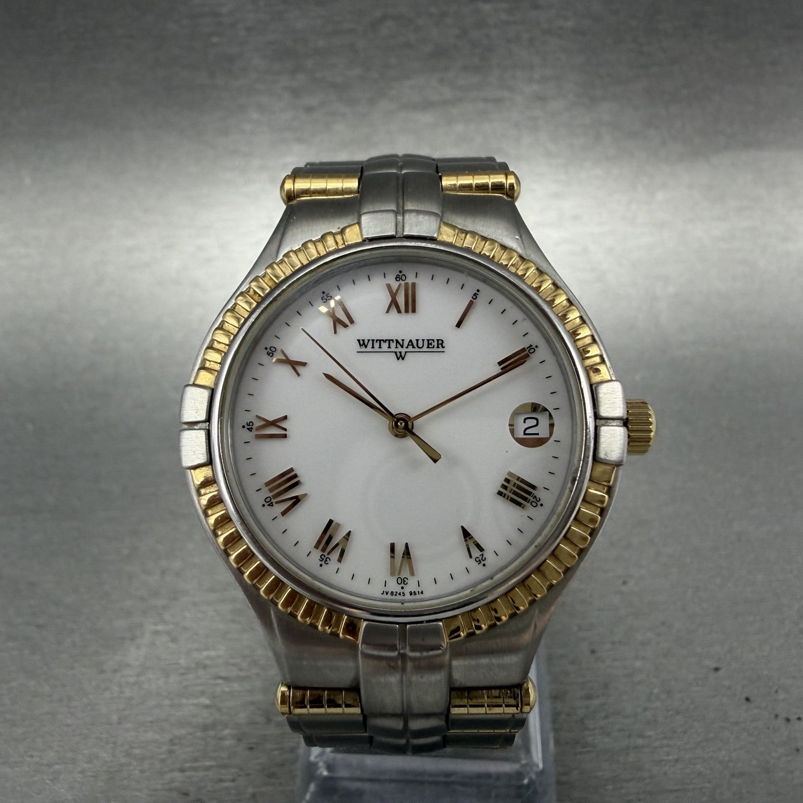 Wittnauer Watch Men 35mm White Dial Two Tone Date Round JV8245 9514 New Battery0
