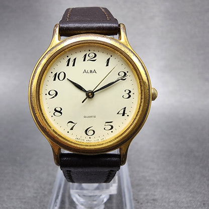 Seiko ALBA Watch Women 27mm Cream Dial Gold Tone Round V5016K00 New Battery0