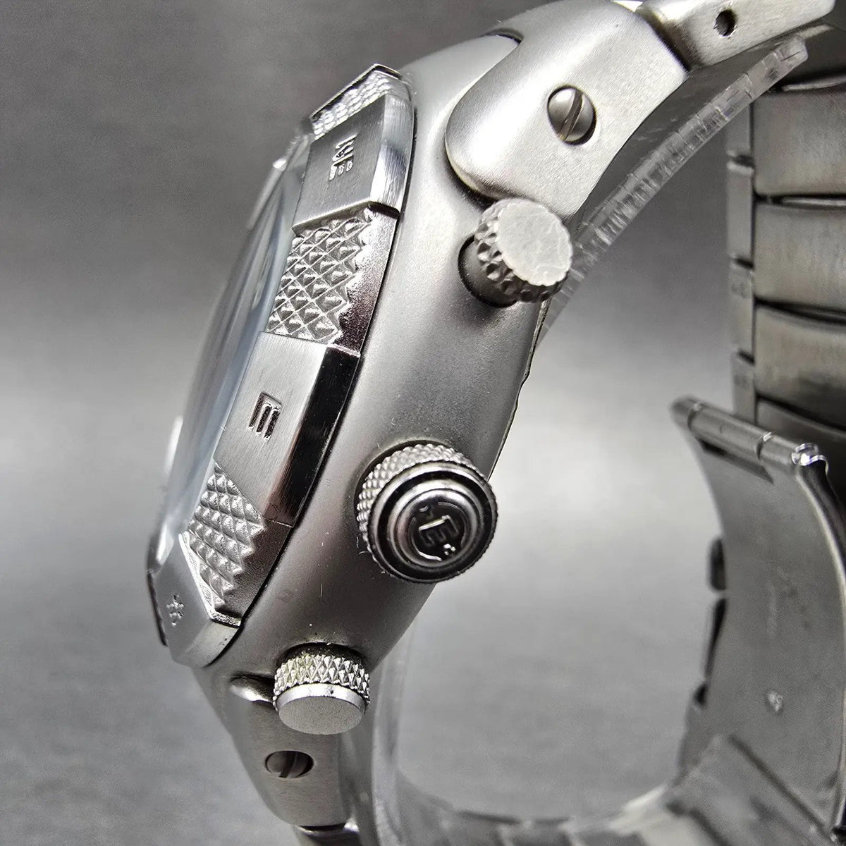 Timex Expedition Chronograph Watch Men 40mm Gray Dial Steel Date Alarm New Batt2