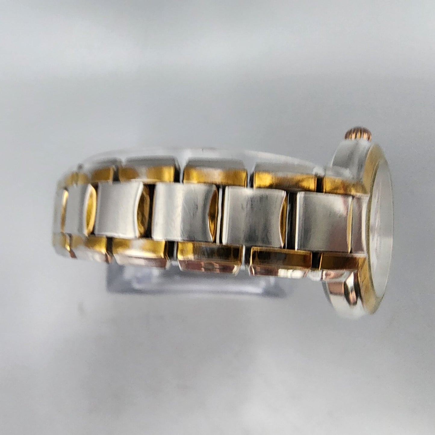 Bulova Watch Women Two Tone Silver Dial 27mm Round 98L153 New Battery 6"