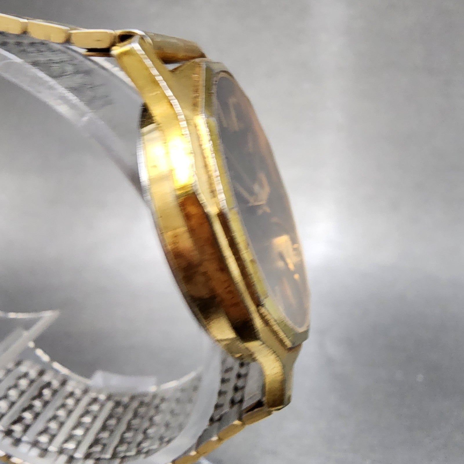 Benrus Watch Men 32mm Black Dial Gold Tone Daydate Round New Battery Vintage3