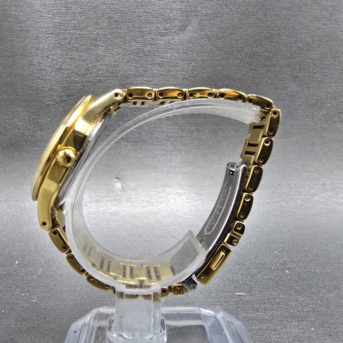 Citizen Eco-Drive Corso Watch Women 30mm Silver Dial Gold Date EW2582-59A Runs6