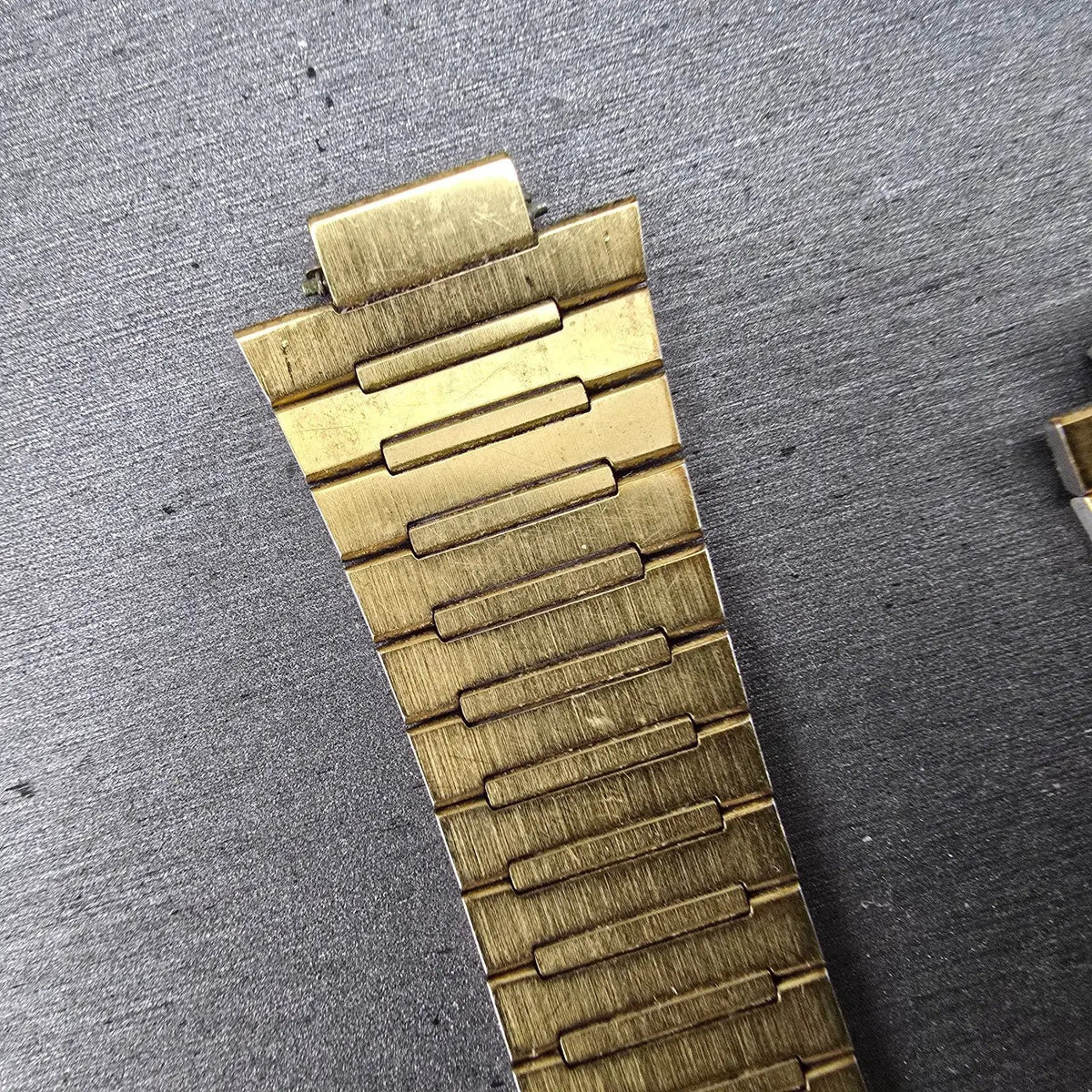 Seiko Bracelet 10mm Stainless Steel Gold Tone Vintage Japan Z4214