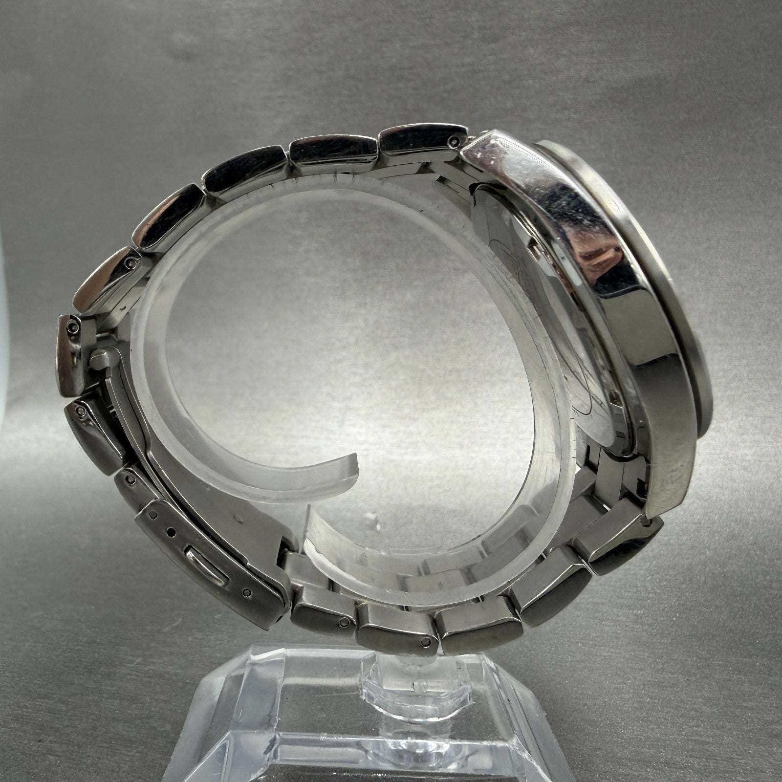 Guess Chase Chronograph Watch Men 43mm Gray Dial Steel Round W13001G1 New Batt8