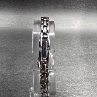 Seiko Watch Women 16mm Black Dial Two Tone Oval 1N00-0PB0 New Battery Vintage7