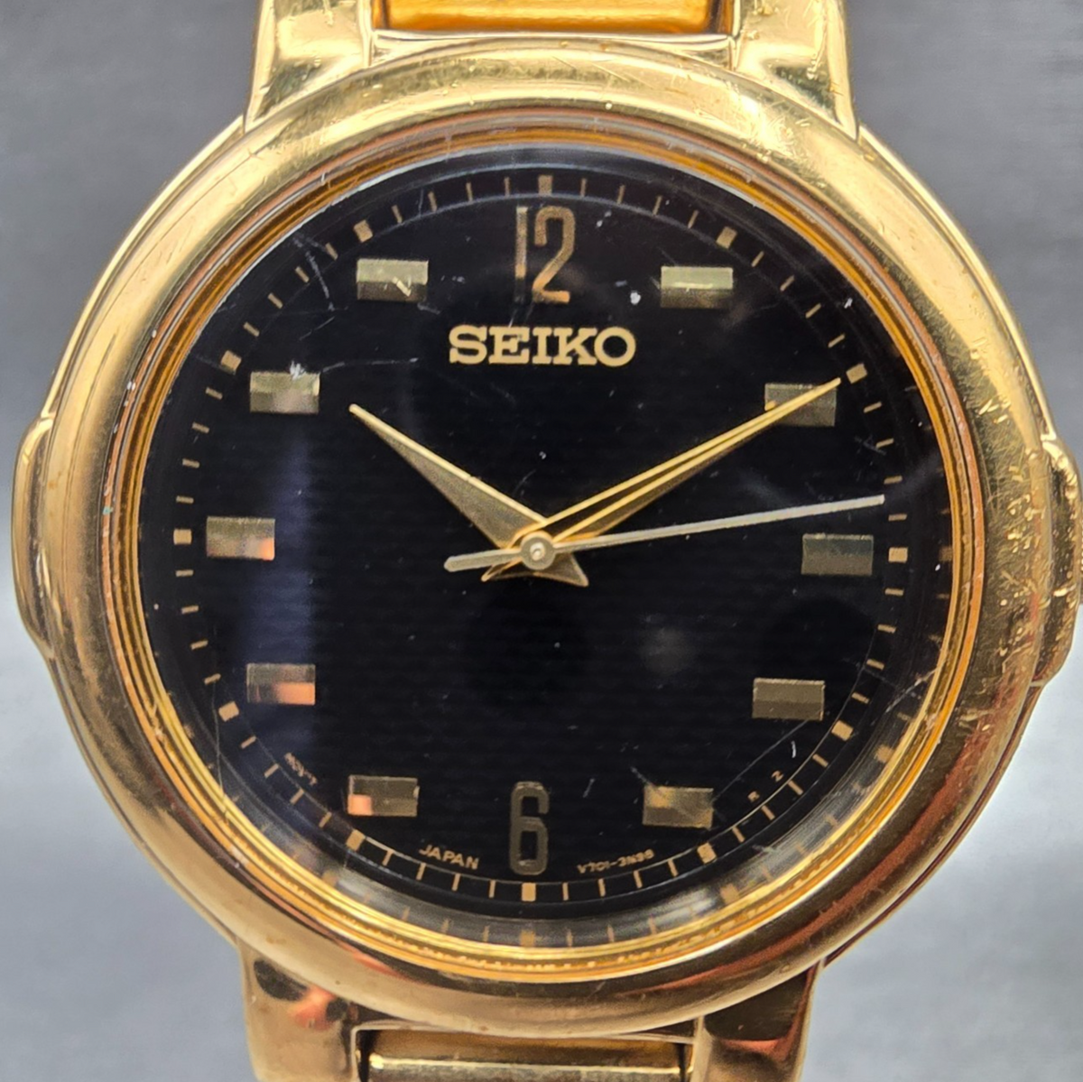 Seiko Watch Men 35mm Black Dial Gold Tone Round V701-2F30 New Battery Vintage JP1
