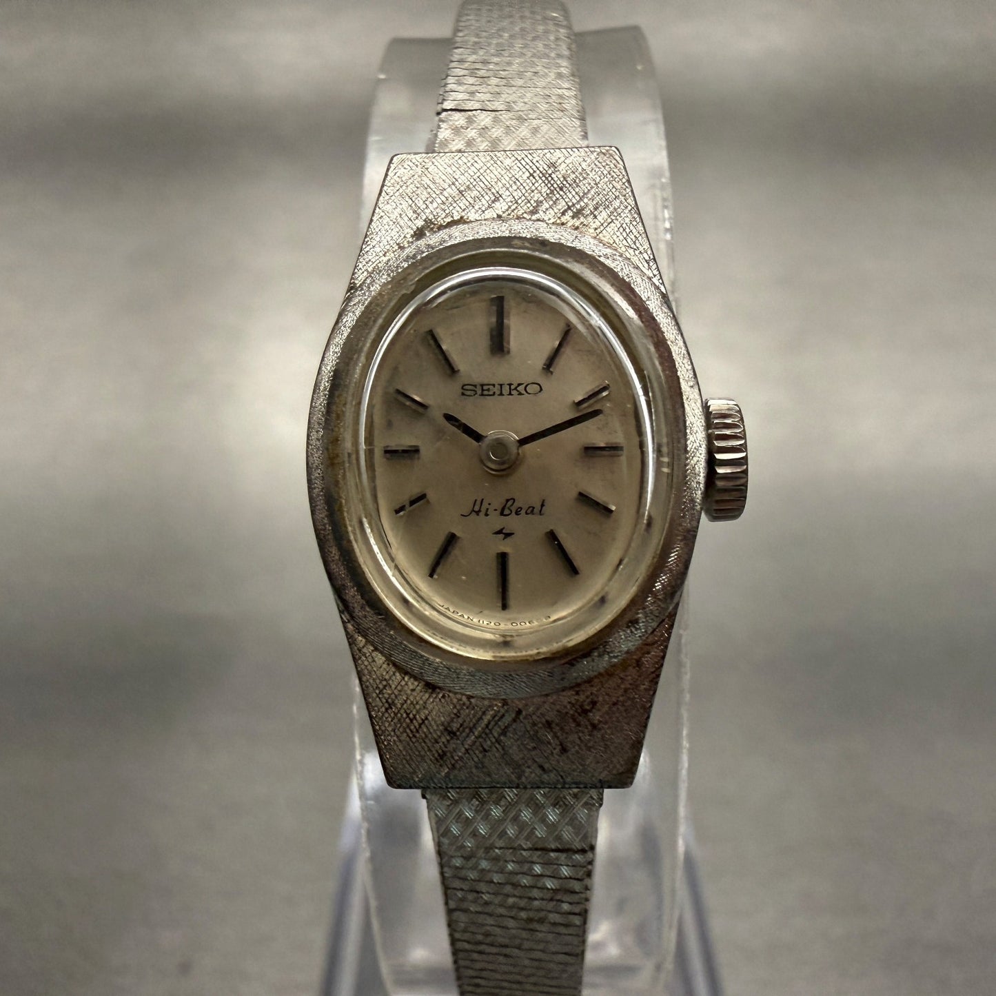 Seiko Hi-Beat Watch Women 15mm Silver Dial Silver Tone Oval 1120-7000 Manual0