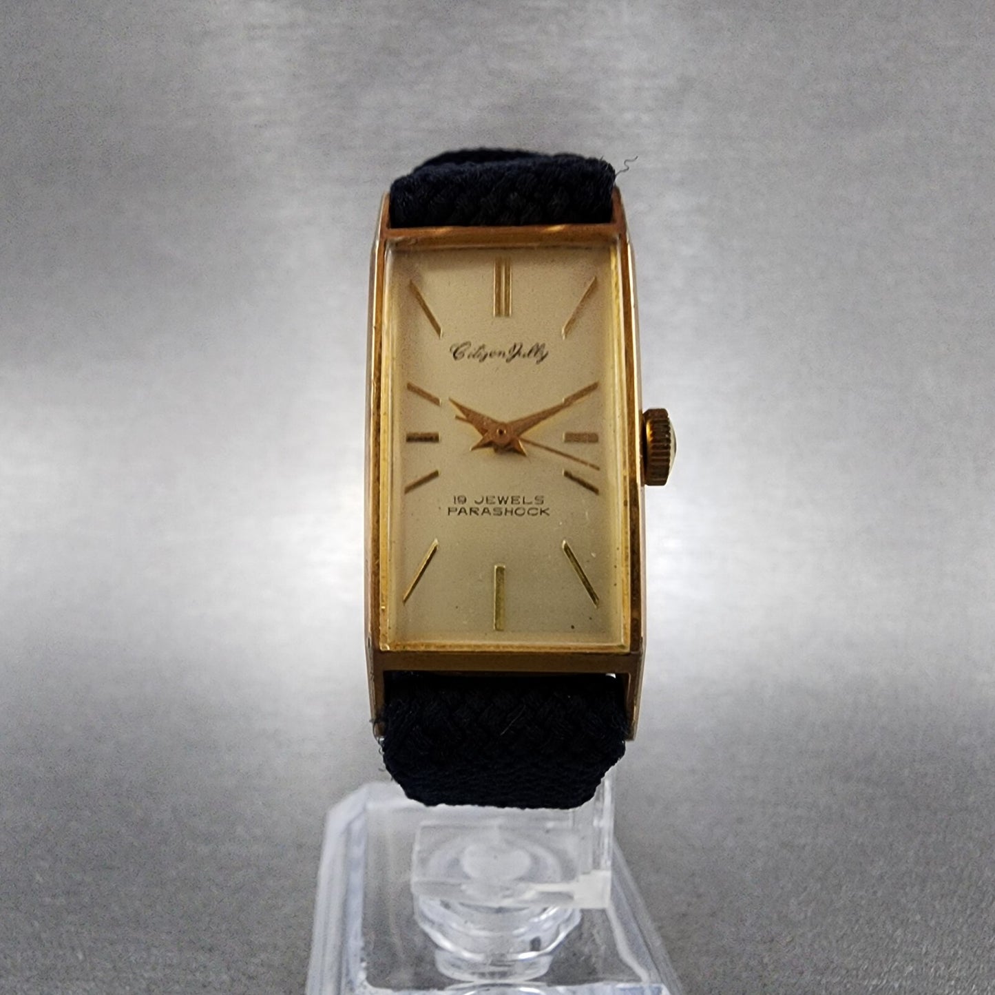 Citizen Jully Tank Watch Women 17mm Champange Dial Gold Tone Rectangle Runs5