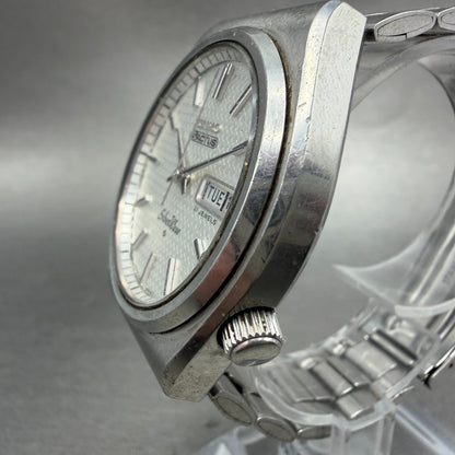 Seiko 5 Actus SilverWave Watch Men 38mm Silver Tone Steel Daydate 6306-8010 Runs2