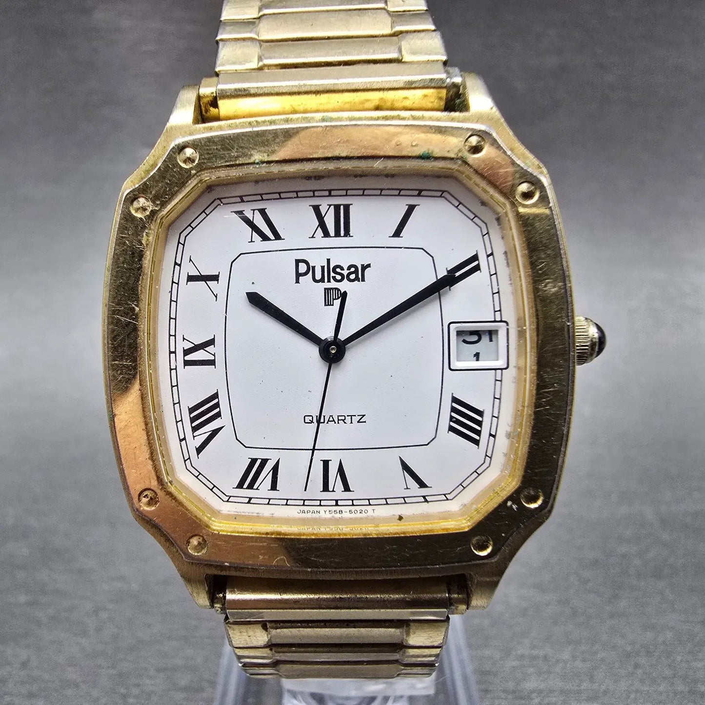 Seiko Pulsar Watch Men 33mm White Dial Gold Tone Date Y558-5019 Octagon PARTS0