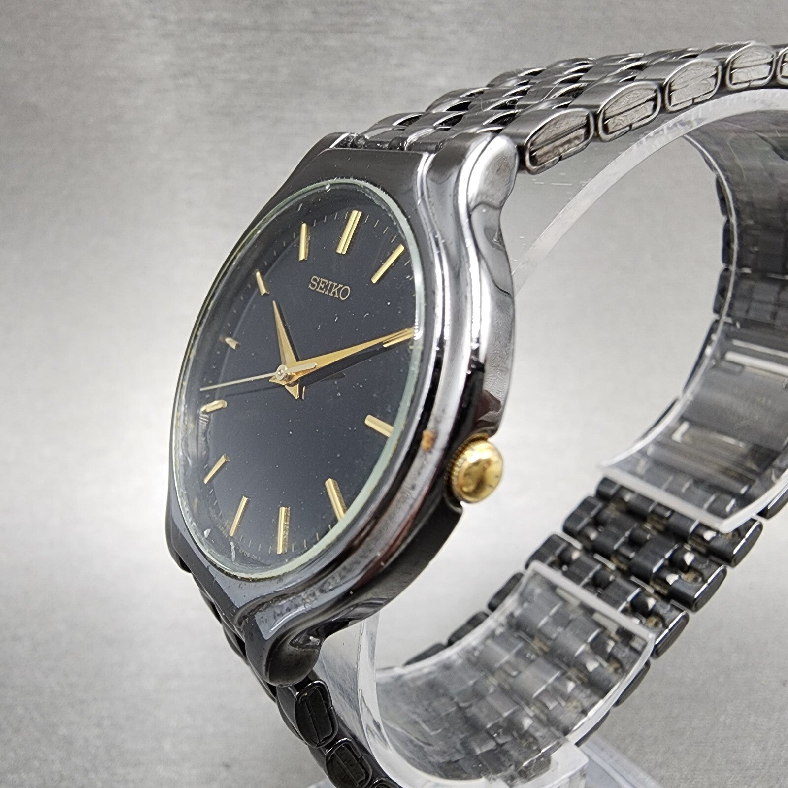 Seiko Watch Men 34mm Black Dial Black Tone Round v7011k20 New Battery2