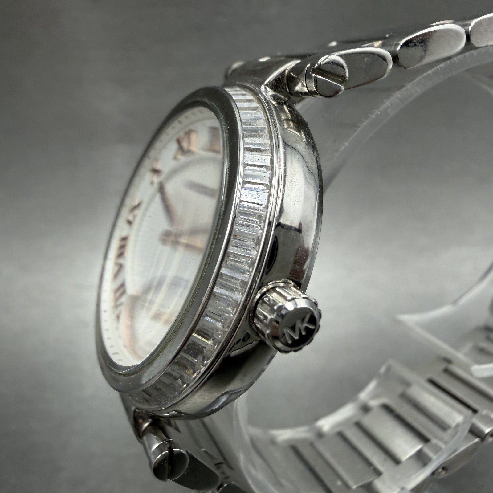 Michael Kors Skylar Watch Women 33mm White Dial Silver Tone Round New Battery2