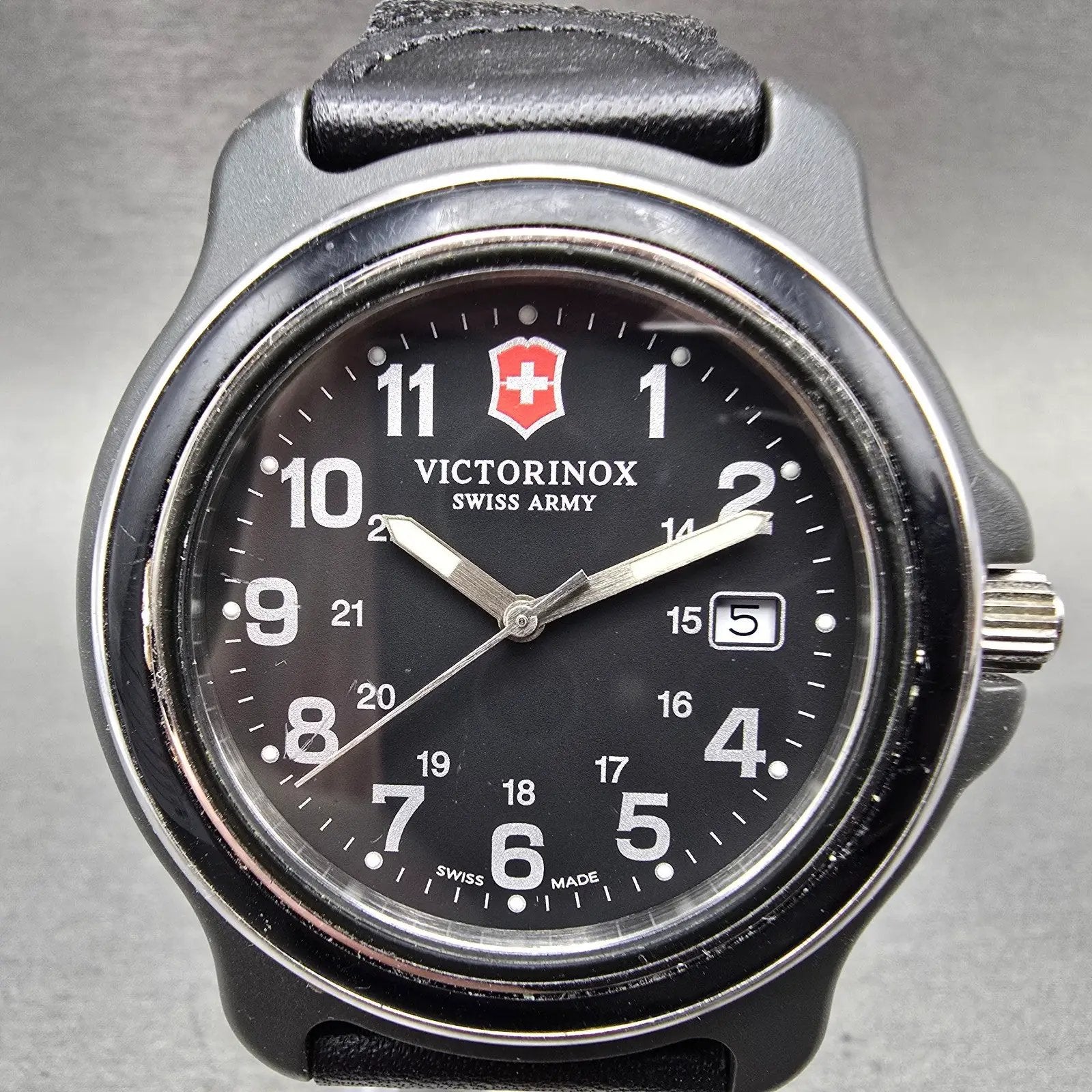 Victorinox Watch Men 43mm Black Dial Black Tone Date Round 249087 New Battery0