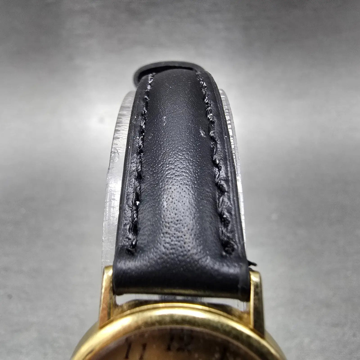 Seiko Watch Women 23mm Gold dial Gold Round 1400-0049 New Battery VTG4
