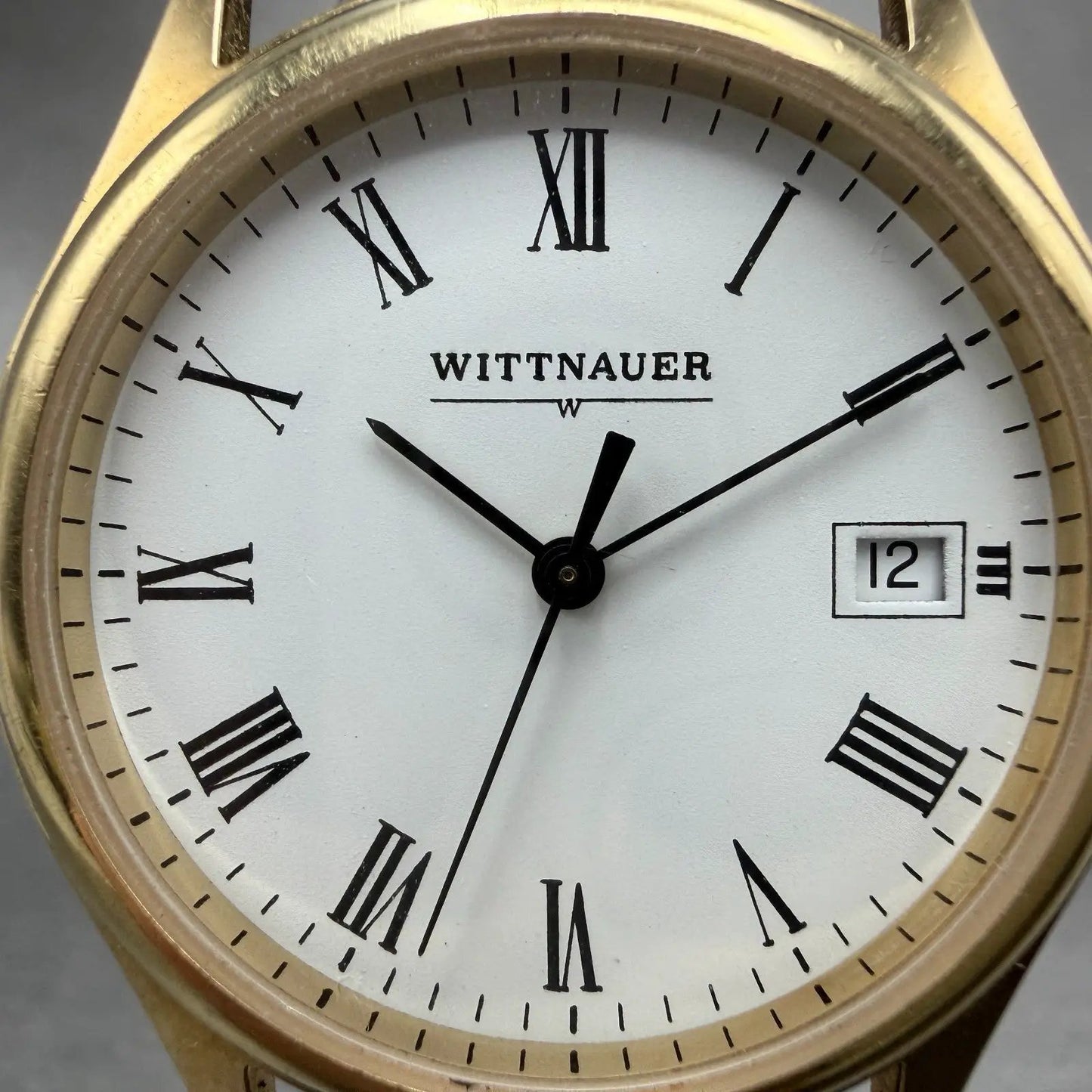 Wittnauer Watch Men 33mm White Dial Gold Tone Round Date Roman Numerals New Batt1