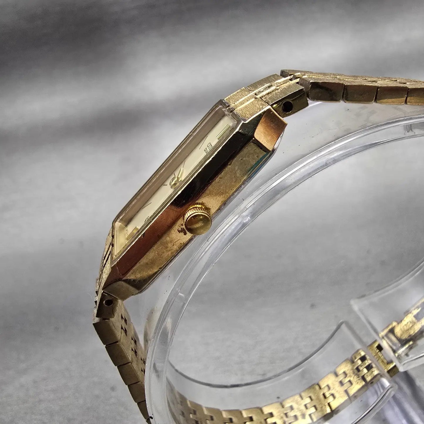 Citizen CQ Watch Women 13mm Champagne Dial Gold Tone 5421-S18523 New Battery VTG2