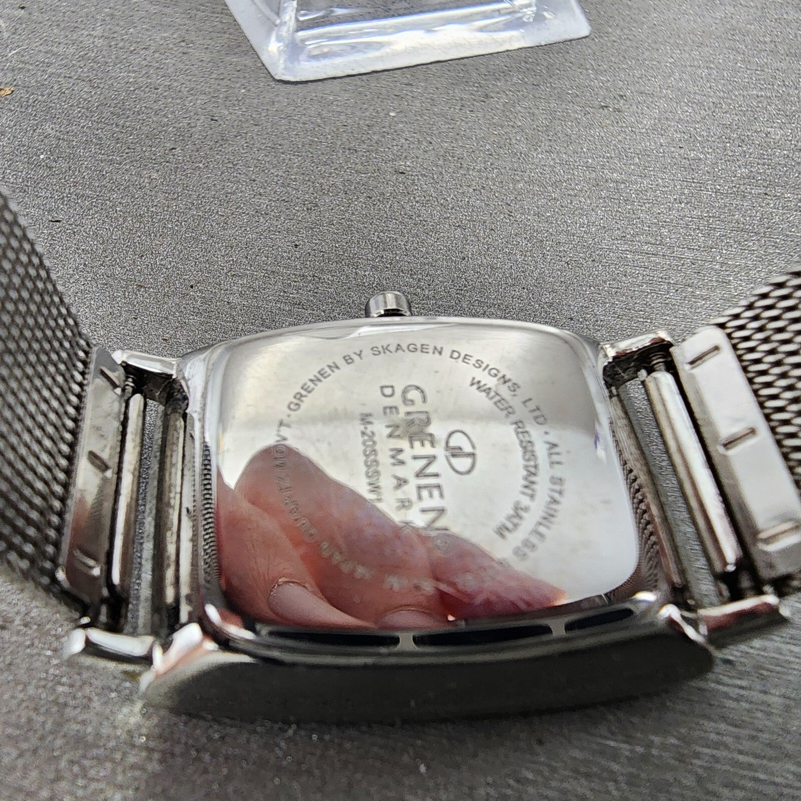 Skagen Grenen Tank Watch Women 23mm Silver Dial Steel Date Rectangle New Battery9