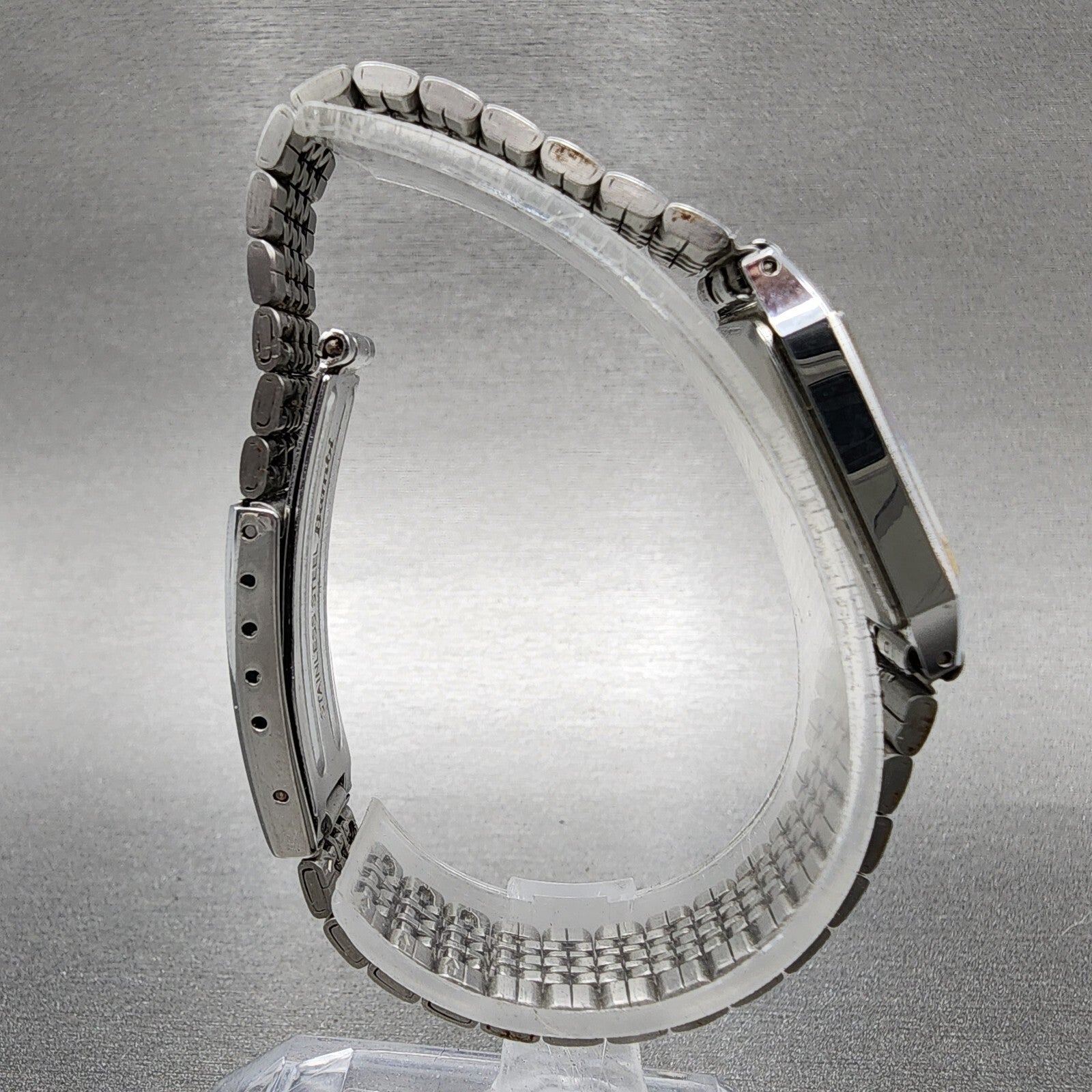 Seiko Tank Watch Women 20mm Silver Dial Two Tone 73215700 New Battery9