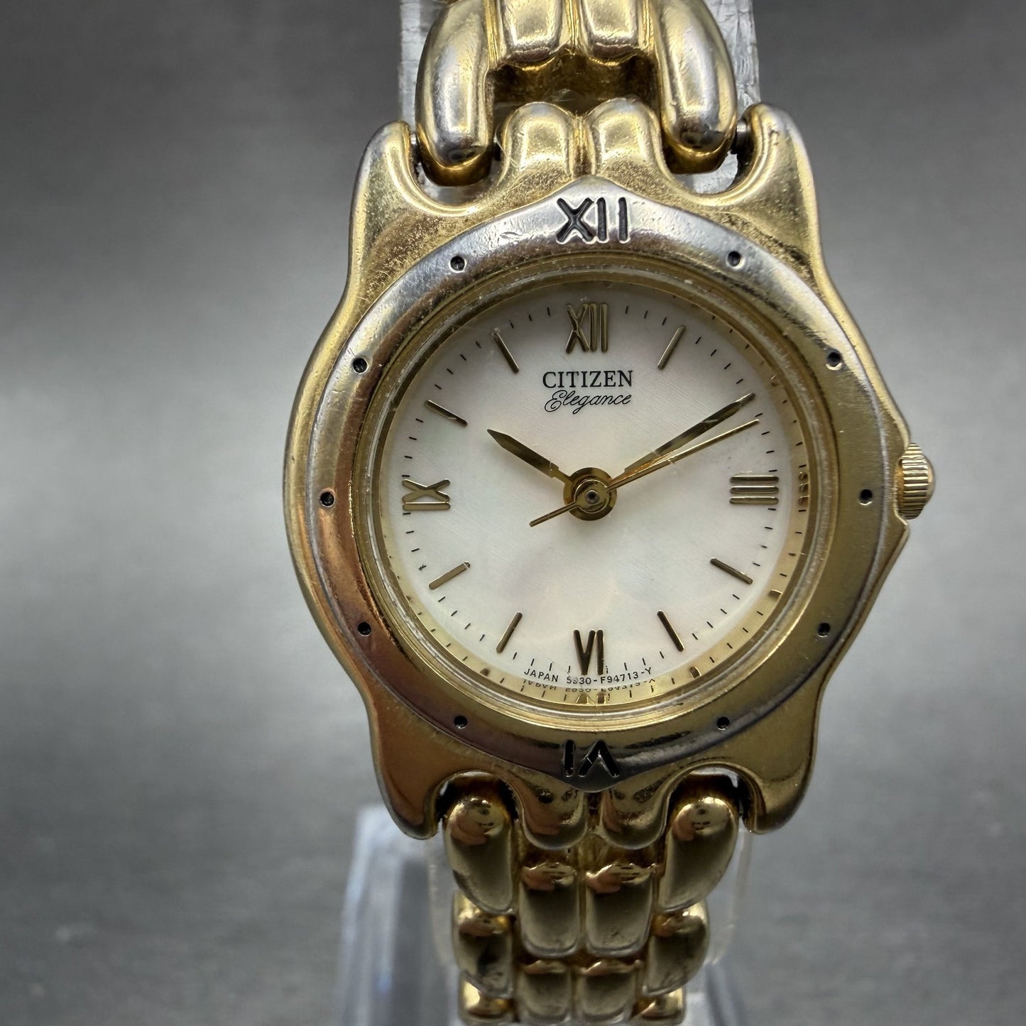 Citizen Elegance Watch Women 23mm MOP Dial Gold Tone Round 5930-F91342 New Batt0