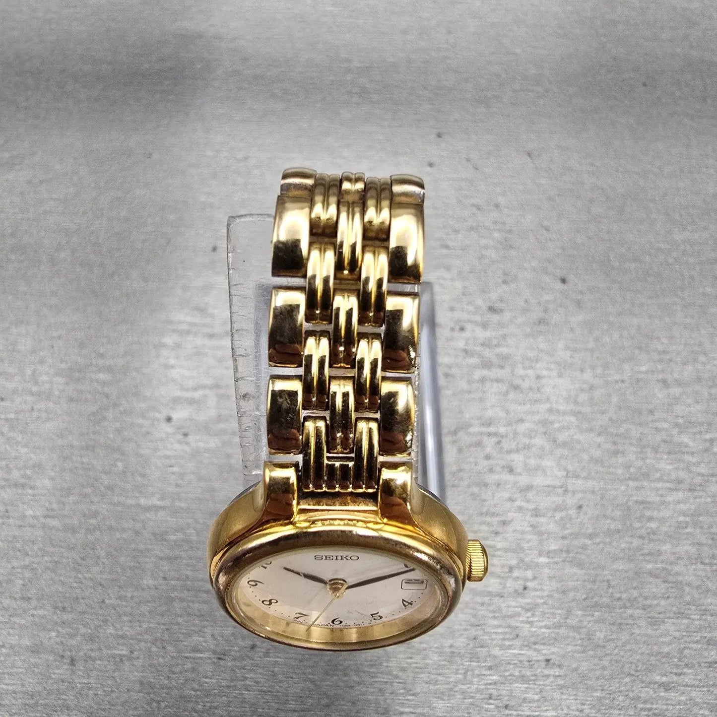 Seiko Watch Women 23mm White Dial Gold Tone Date Round 7N82-0228 New Battery VTG4