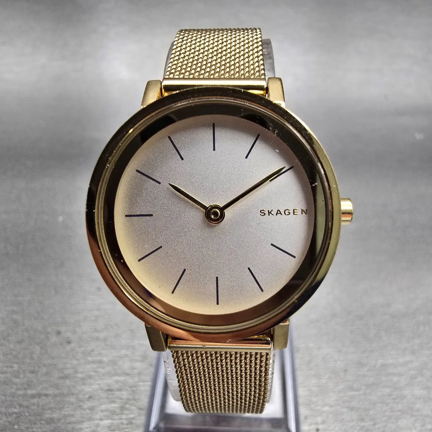 Skagen Hald Watch Women 26mm White Dial Gold Tone Round SKW2443 New Battery0