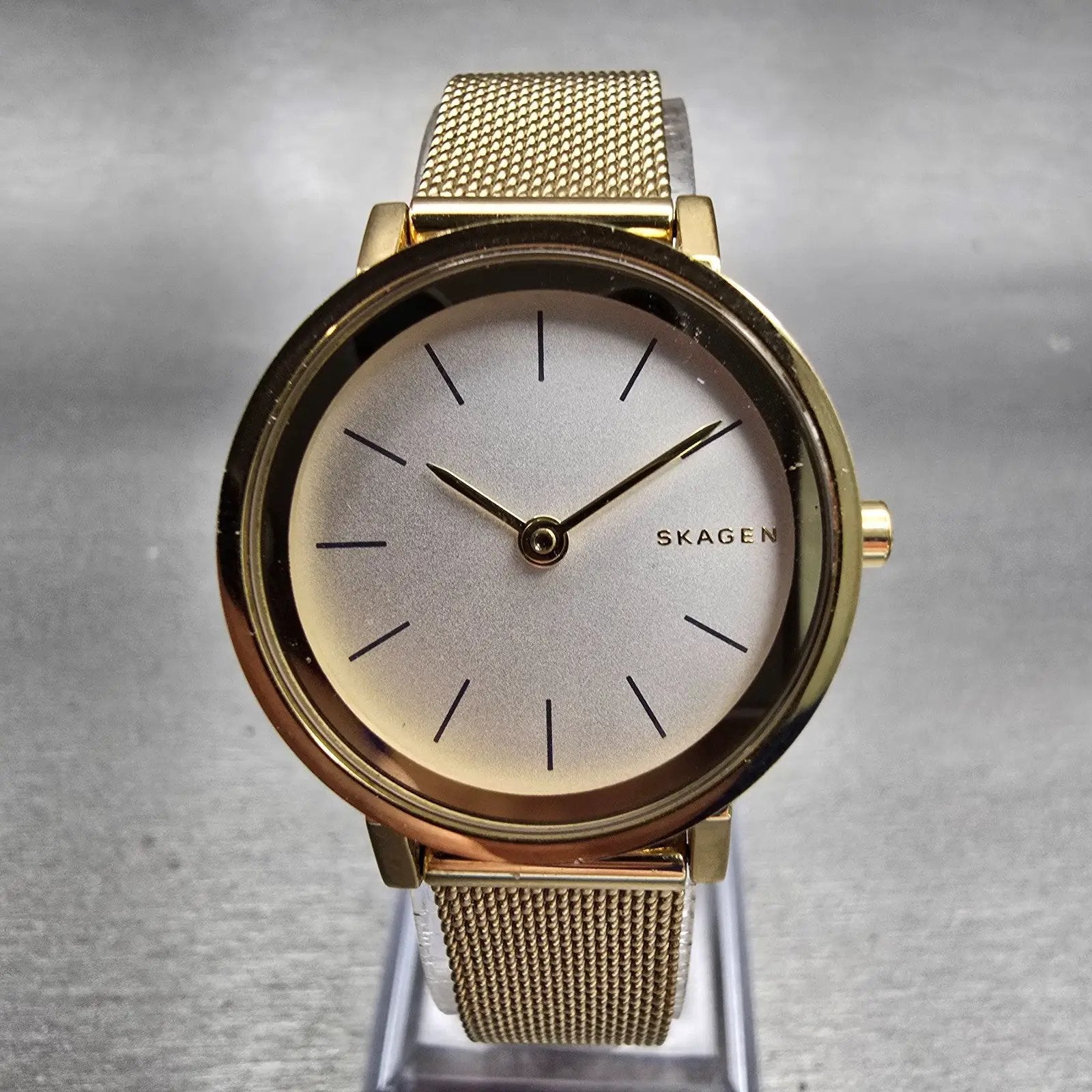 Skagen Hald Watch Women 26mm White Dial Gold Tone Round SKW2443 New Battery0
