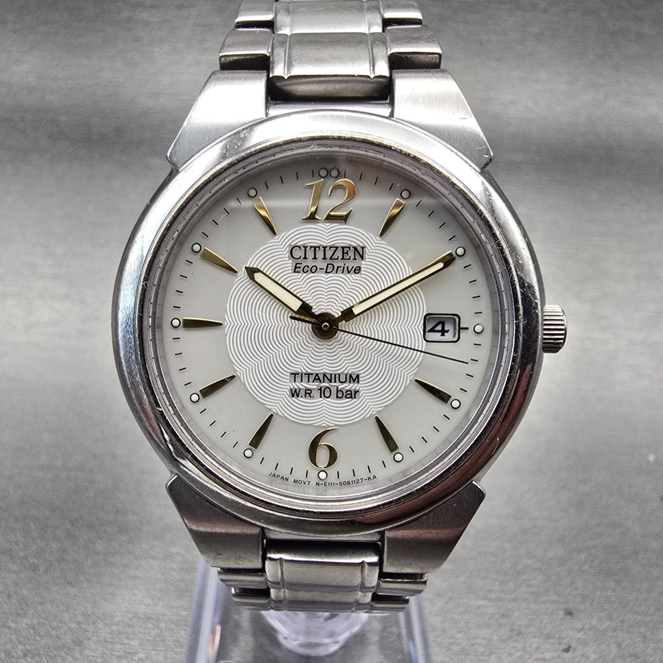 Citizen Eco-Drive Watch Men 35mm White Dial Silver Tone Date E111-S036461 WorksD0