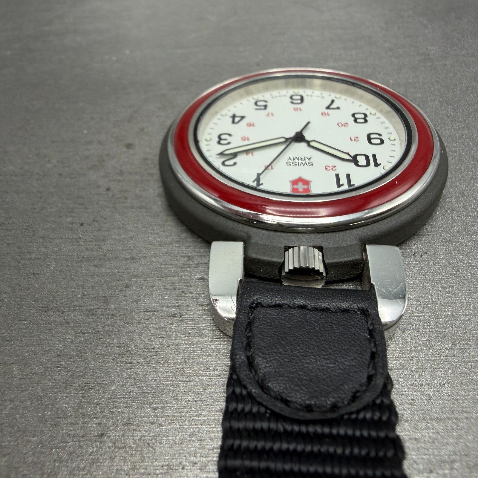 Victorinox Swiss Army Pocket Watch Men 48mm White Dial Black Round New Battery4
